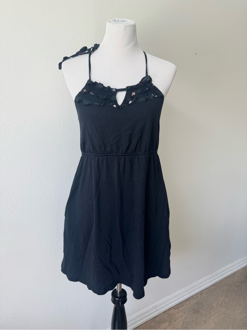 Y2K Vintage Volcom Black and Colorful Polka Dot Halter Dress With pockets